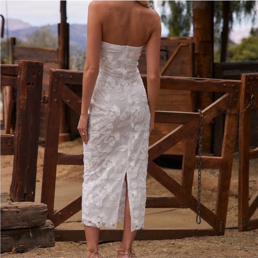 Leilani Strapless White Lace Midi Dress - Picture 2 of 8